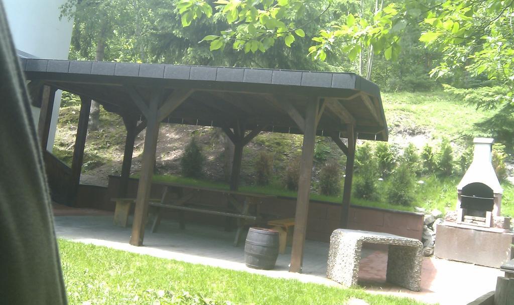 Drevenica Spanka Špania Dolina Cameră foto